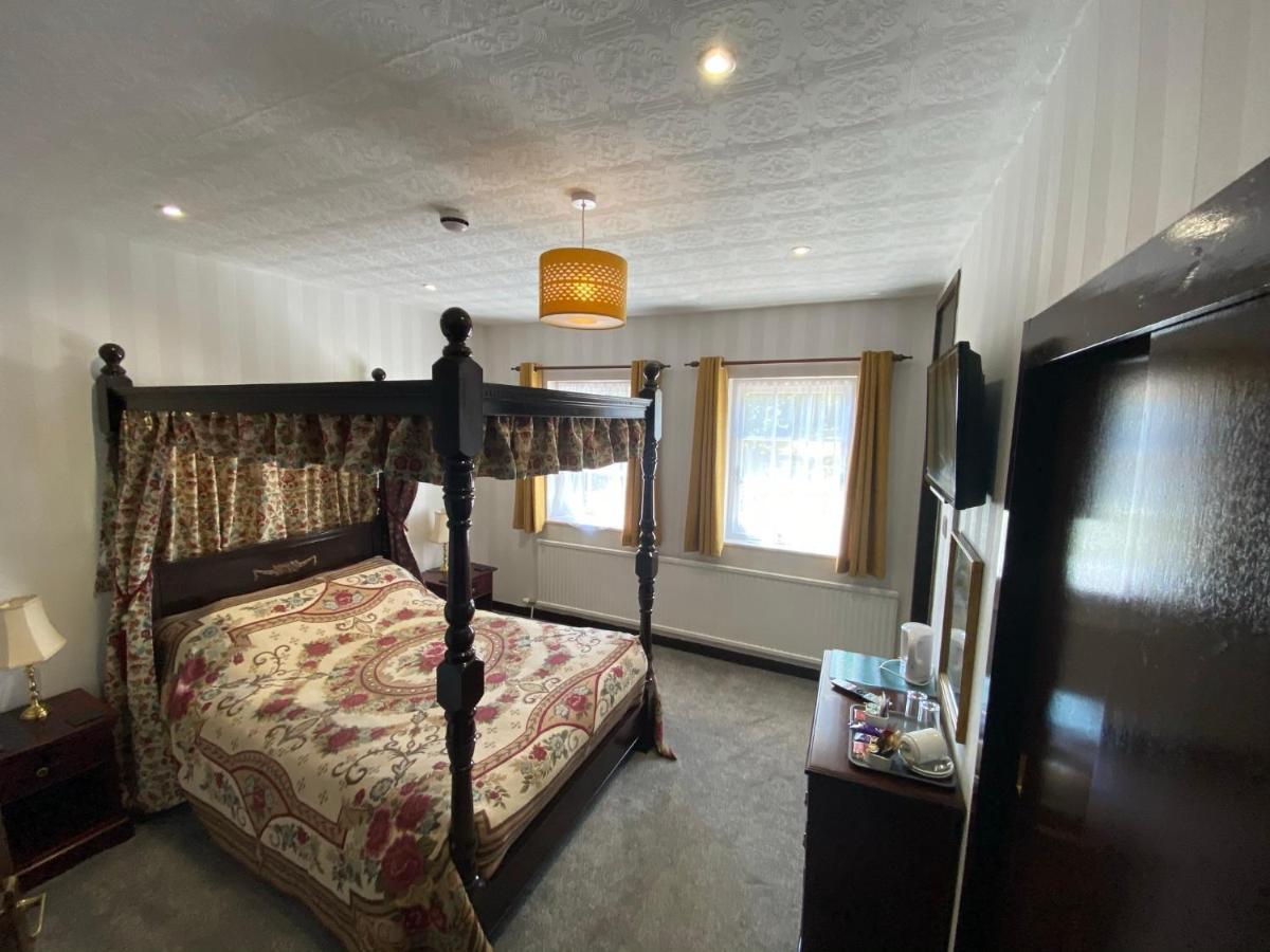 The Griffin Llyswen Hotel เบรคอน ภายนอก รูปภาพ