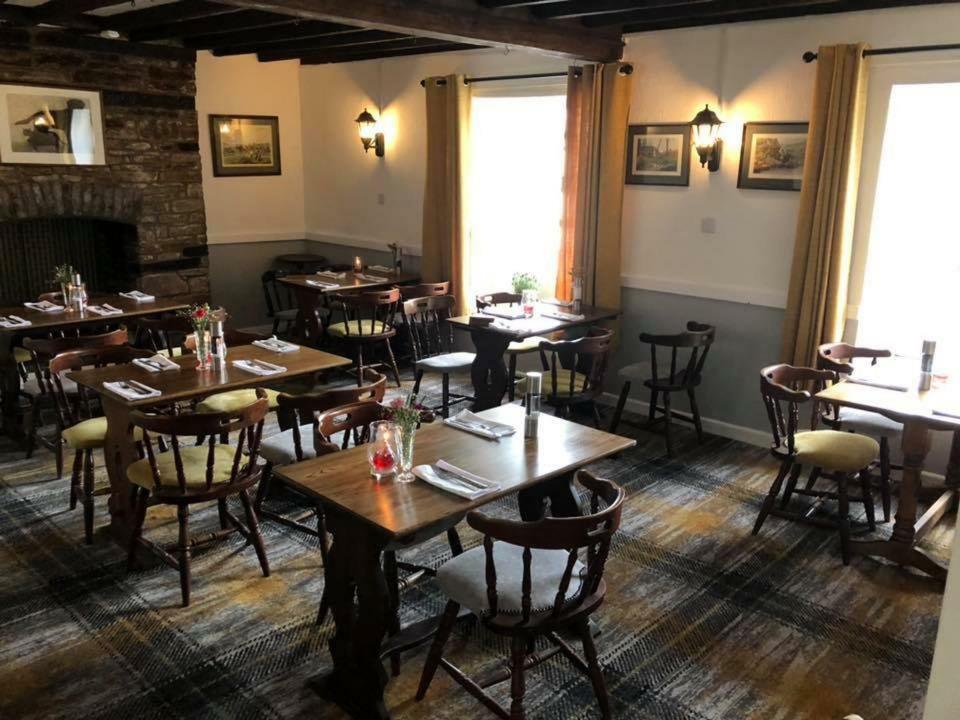 The Griffin Llyswen Hotel เบรคอน ภายนอก รูปภาพ