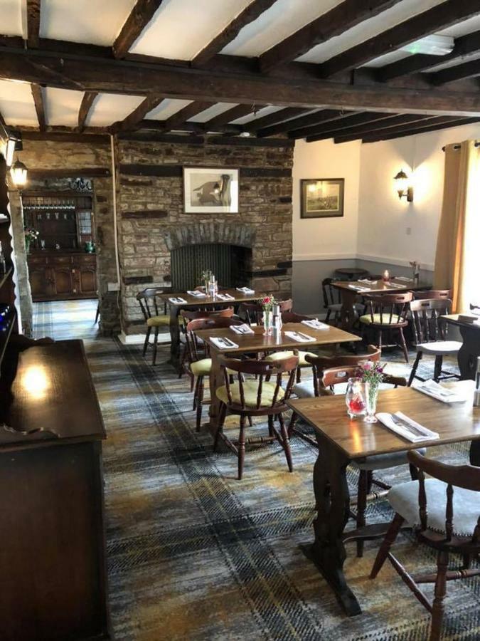 The Griffin Llyswen Hotel เบรคอน ภายนอก รูปภาพ