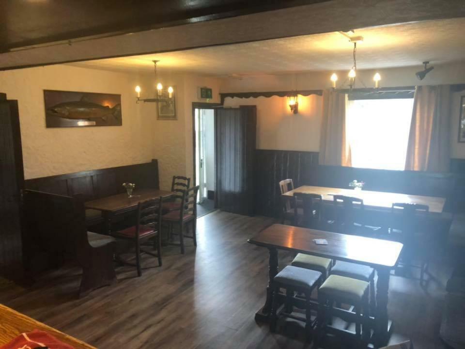 The Griffin Llyswen Hotel เบรคอน ภายนอก รูปภาพ